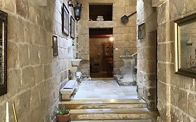 Charming 17Th Cent House Of Character In The Famous 3 Cities, Right Next To Valletta