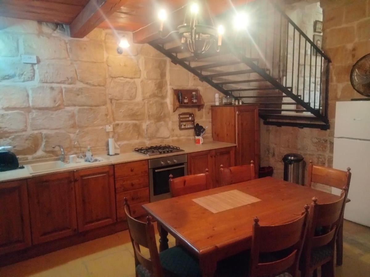 Charming 17Th Cent House Of Character In The Famous 3 Cities, Right Next To Valletta Cospicua Exterior photo